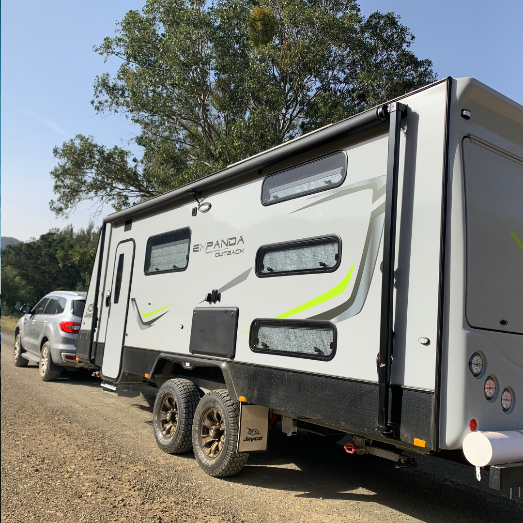 Caravan with Roll Out Awning 